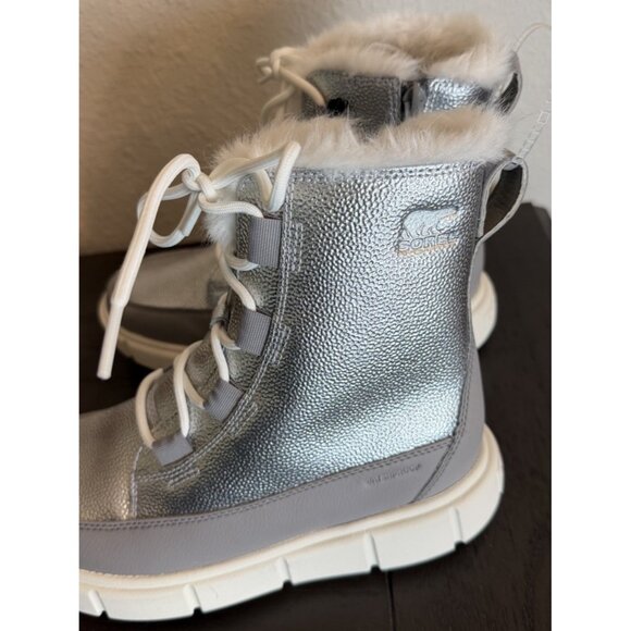 Sorel Explorer Big Kids Size 5  Lace Up Waterproof Winter Boots, Silver, - Picture 7 of 11